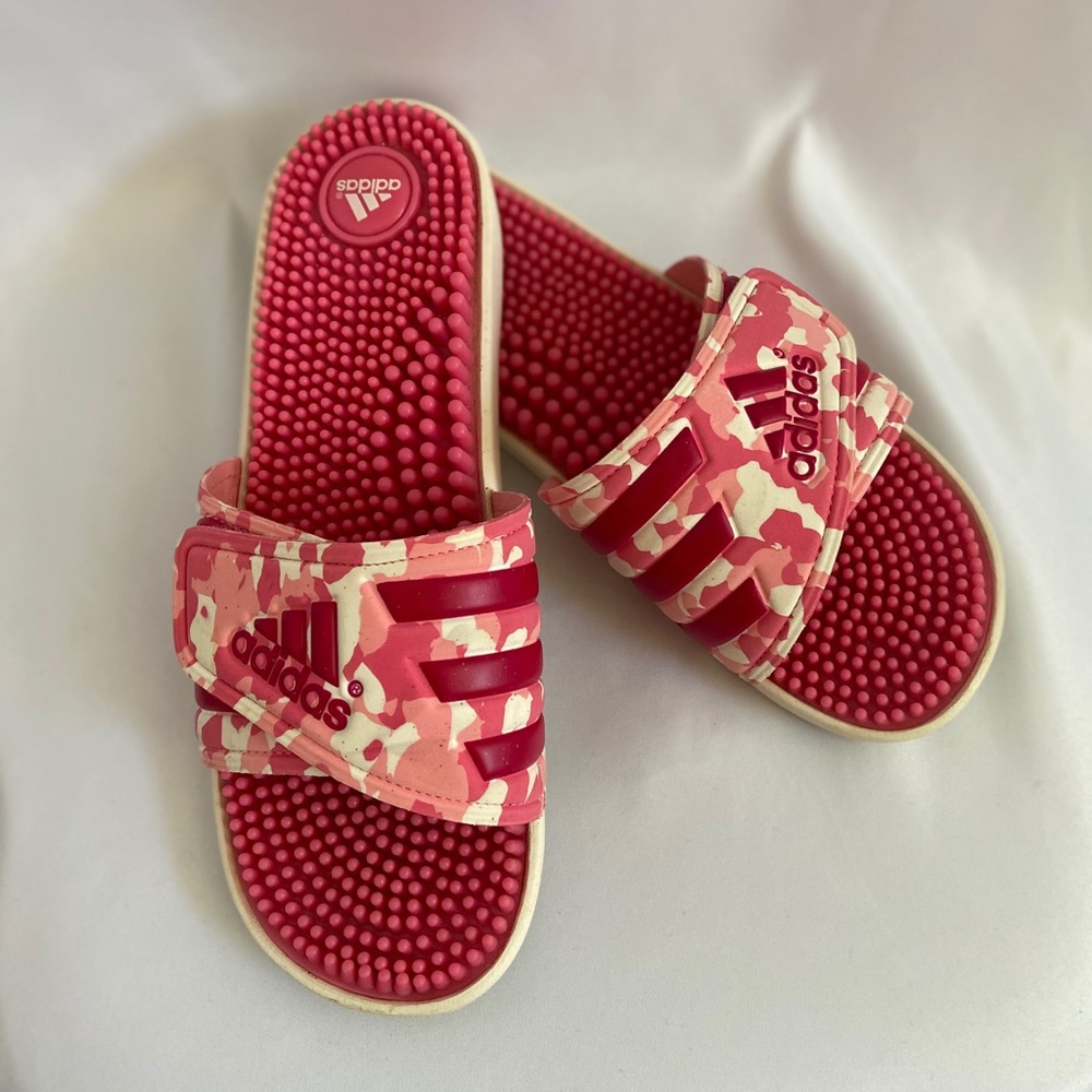 Adidas women’s slides/sandals